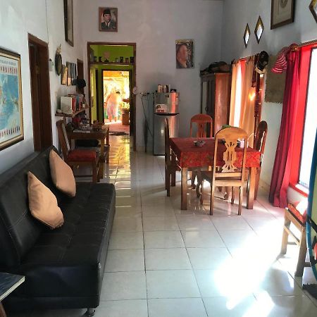 Red Beach Homestay Pasanggaran Exteriér fotografie