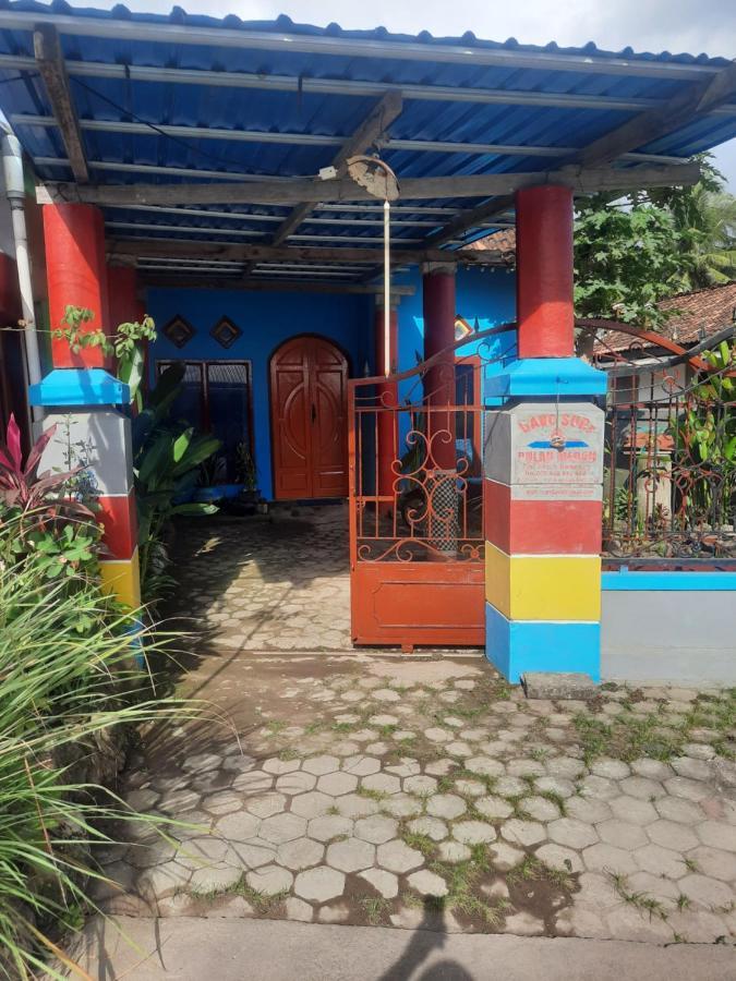 Red Beach Homestay Pasanggaran Exteriér fotografie