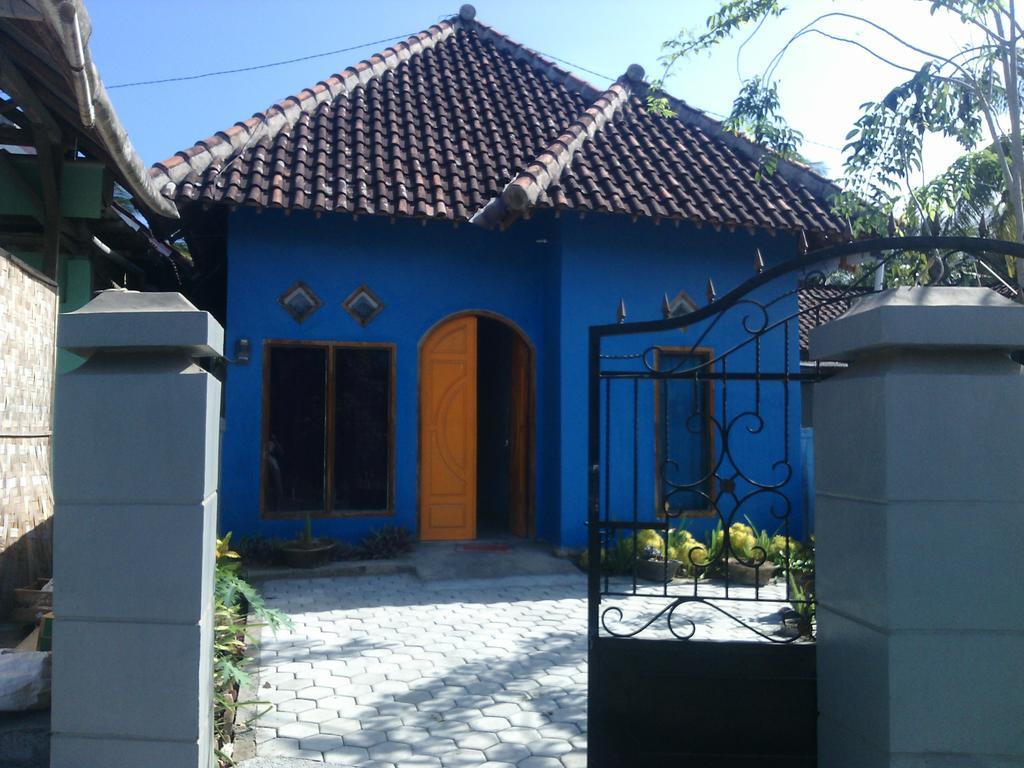 Red Beach Homestay Pasanggaran Exteriér fotografie