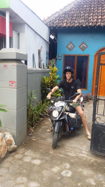 Red Beach Homestay Pasanggaran Exteriér fotografie